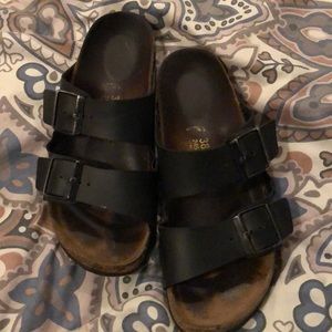 Black Birkenstock’s